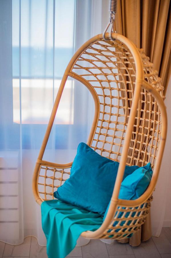 Summerland Luxury Velvet Front Sea View Apartment Mamaia Exterior photo