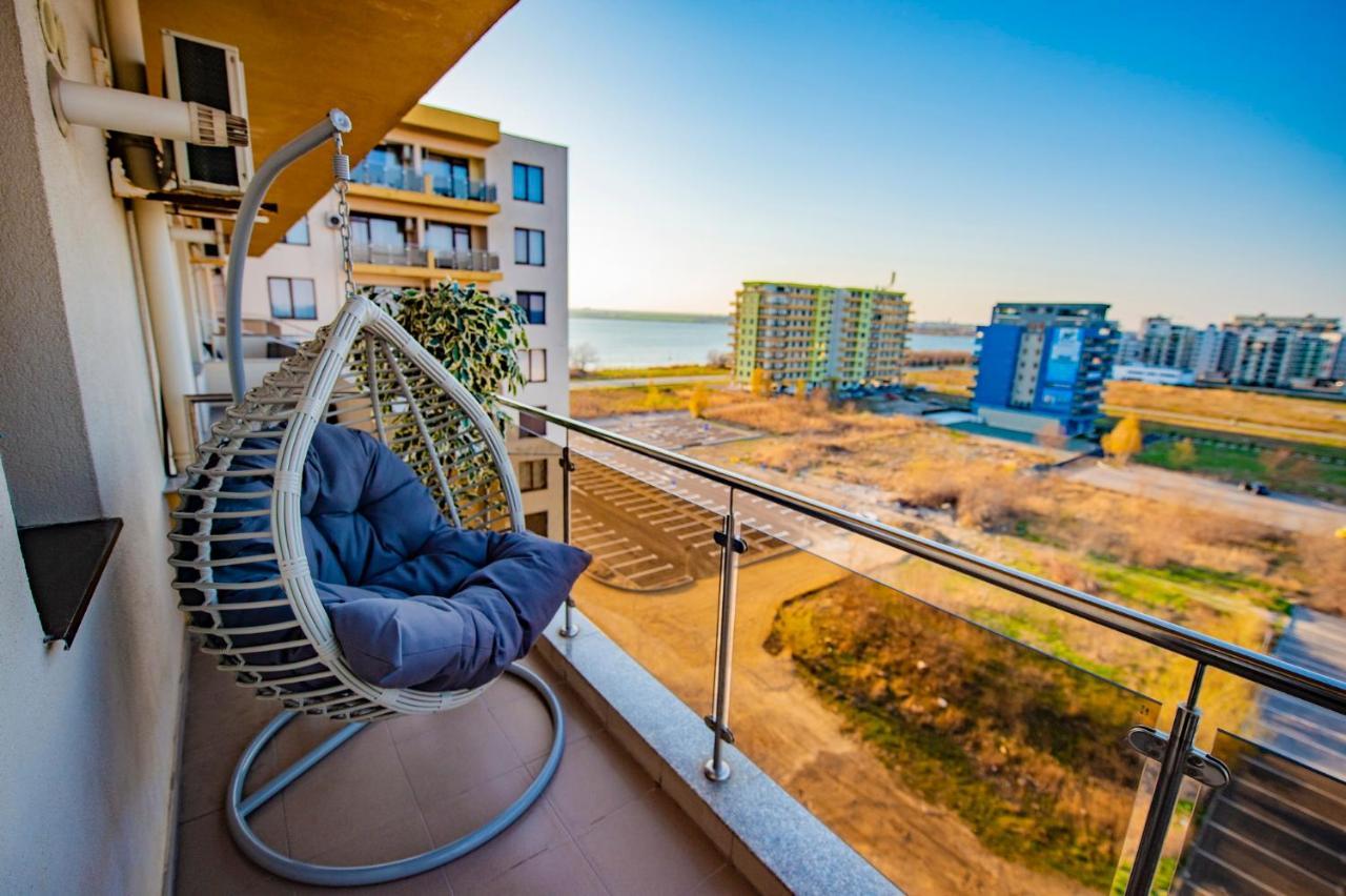 Summerland Luxury Velvet Front Sea View Apartment Mamaia Exterior photo