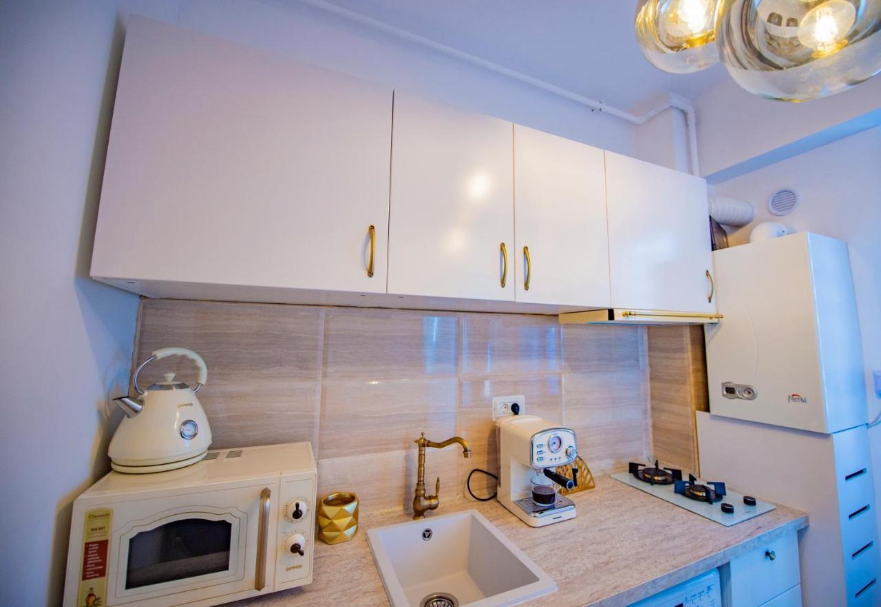 Summerland Luxury Velvet Front Sea View Apartment Mamaia Exterior photo
