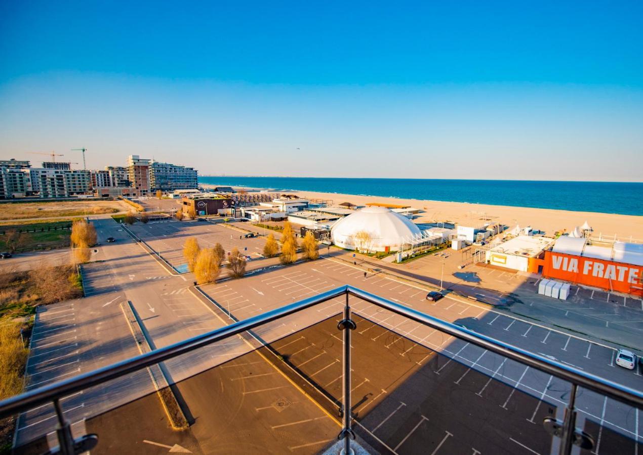 Summerland Luxury Velvet Front Sea View Apartment Mamaia Exterior photo